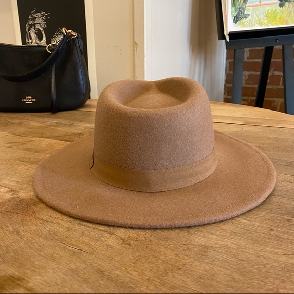 Fall Wool Hat 🍂 - Picture 6 of 8